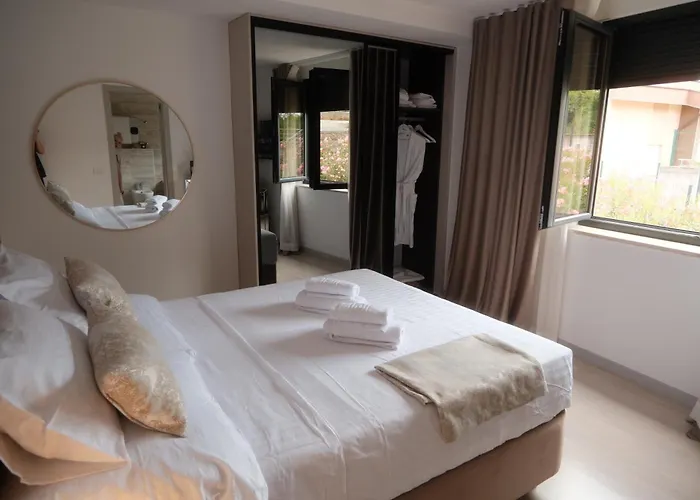 Apartman Zora - Free Swimming Pool And Garage Parking Abbázia