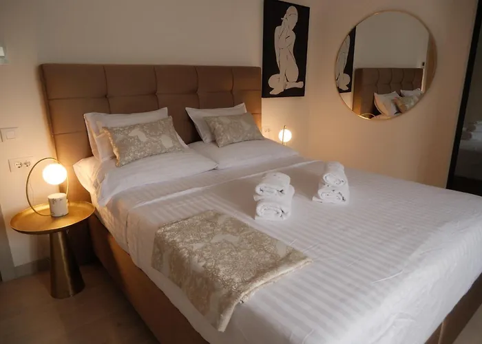 Apartman Zora - Free Swimming Pool And Garage Parking