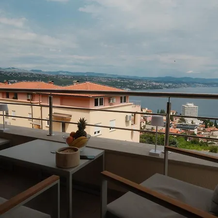 Zora - Free Swimming Pool And Garage Parking Opatija