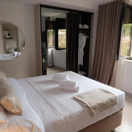 Appartement Zora - Free Swimming Pool And Garage Parking Opatija