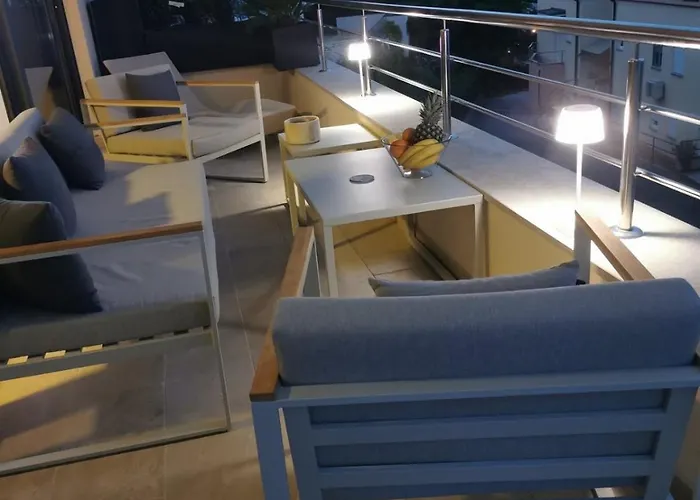 Appartement Zora - Free Swimming Pool And Garage Parking